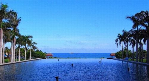 在茶陵县适合90后的中式快餐加盟品牌有哪些，加盟王老鸡电烤鸡架在茶陵县开店好不好经营