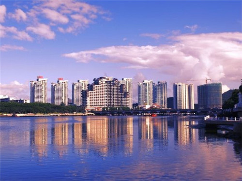 城市夜幕下的一角是什么歌（歌曲城市夜晚）